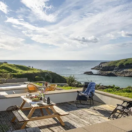 Holiday home 4 Glendorgal Sands, Newquay *